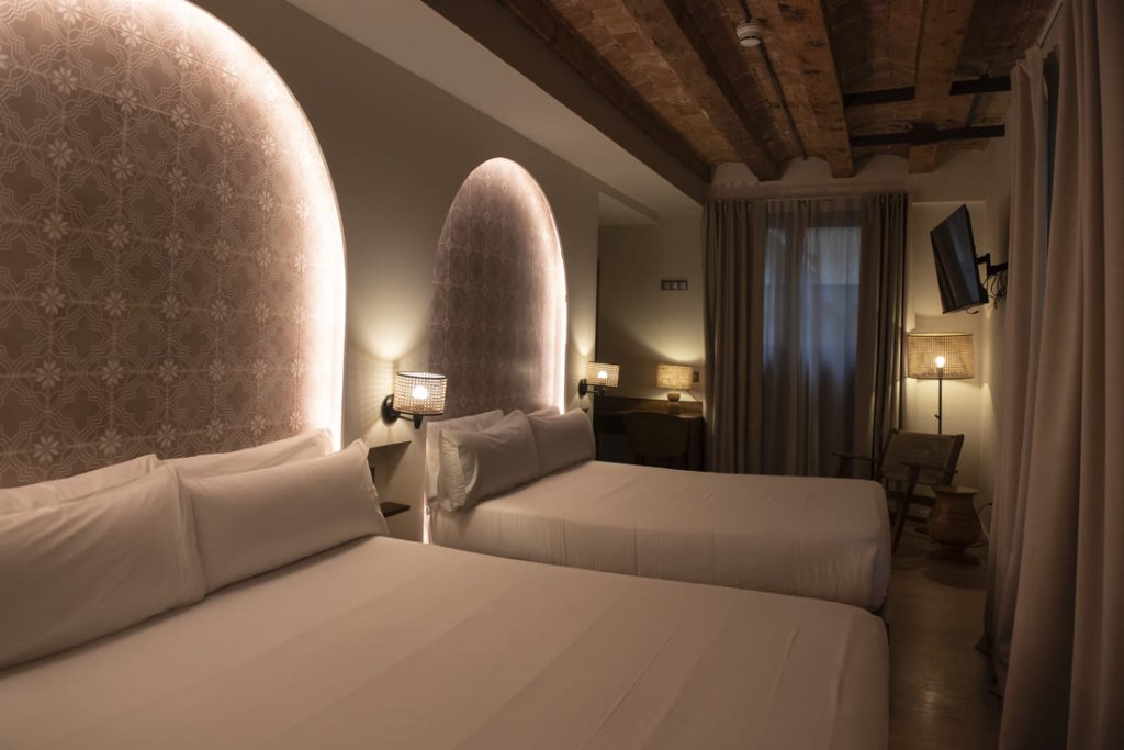 Twin Queen Room con patio